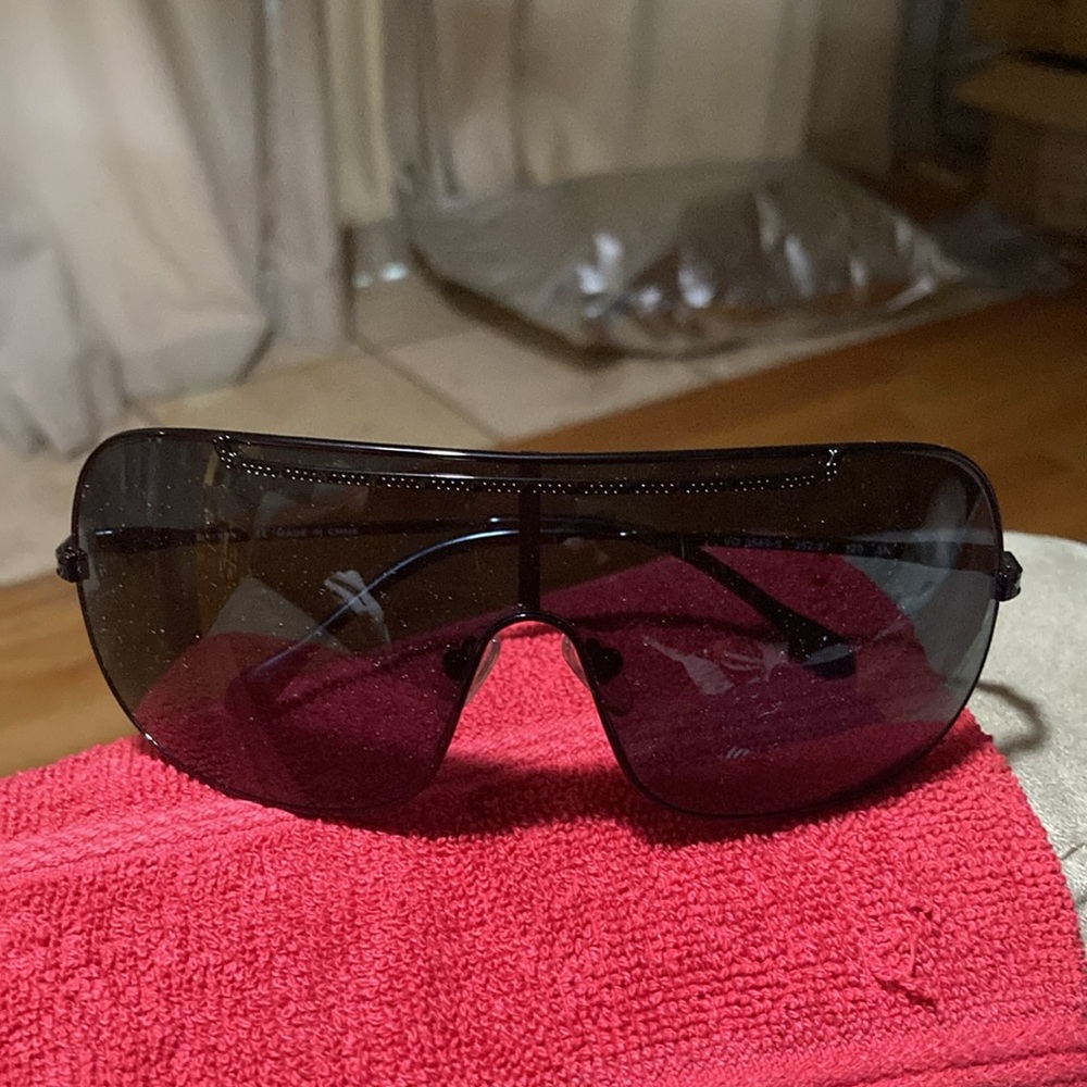 Vogue unisex dark wrap sunglasses non polar with case